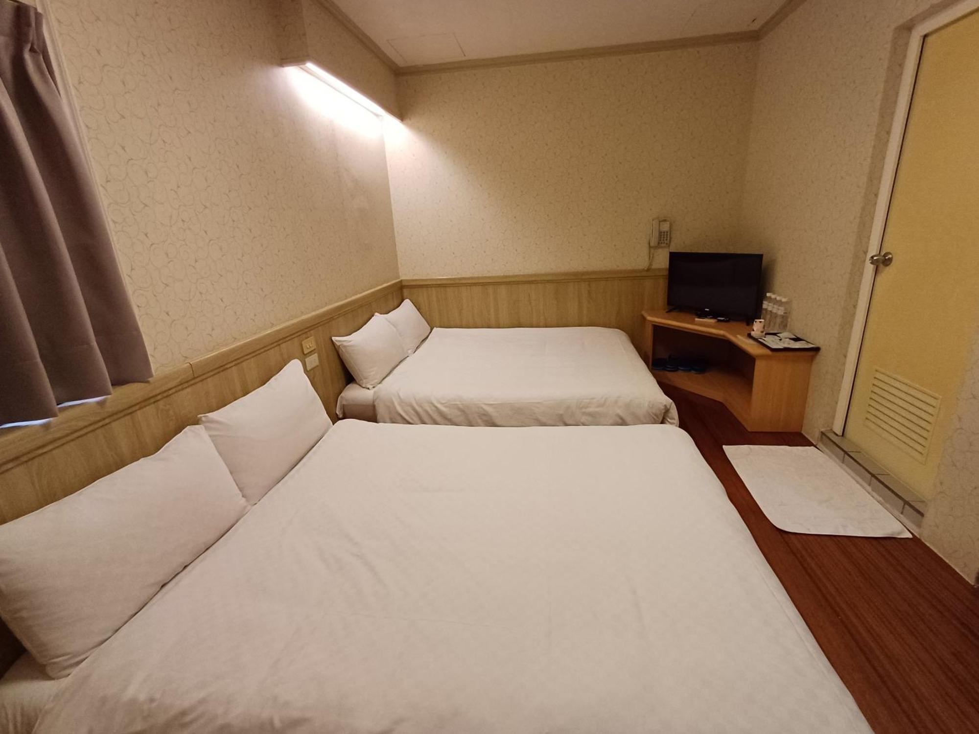 לודונג Long Cherng Hotel מראה חיצוני תמונה